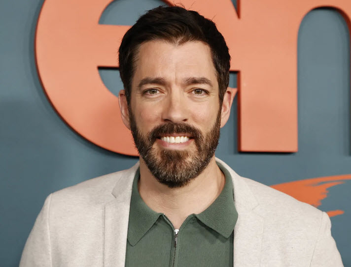Drew Scott